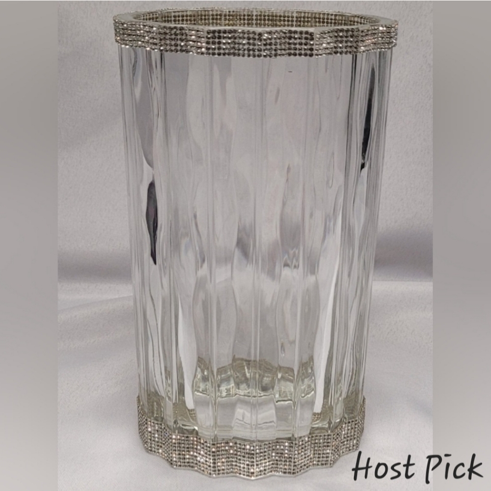 Elegant Crystal Vase with Silver Accents ***HOST PICK***